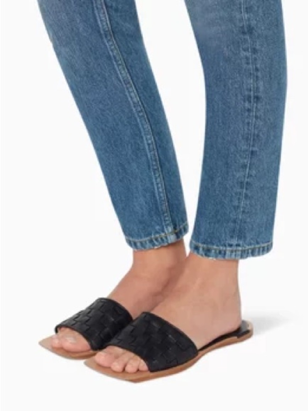 Bottega Veneta | Black Ravello Intrecciato Nappa Square Toe Flat Sandals 40